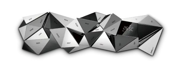 Moorgen Monaco Supercar smart panel in Belgium Silver: faceted mirror-silver and black segments with a temperature display